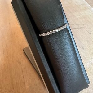 14KT white gold Diamond band (2)